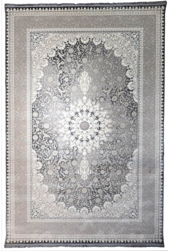 Traditional White/Grey Rug