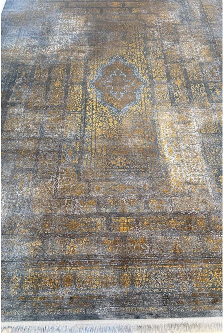 Traditional Gold/Grey Silky Rug
