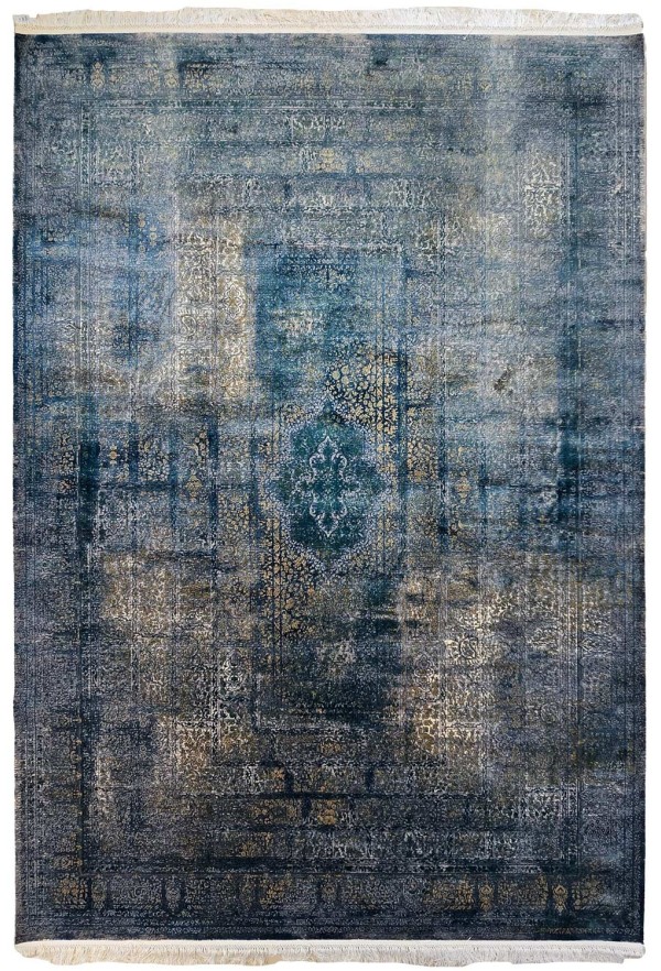 Traditional Navy/Gold Silky Rug