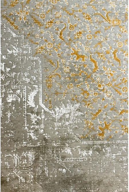 Traditional Gold/White/Beige Rug