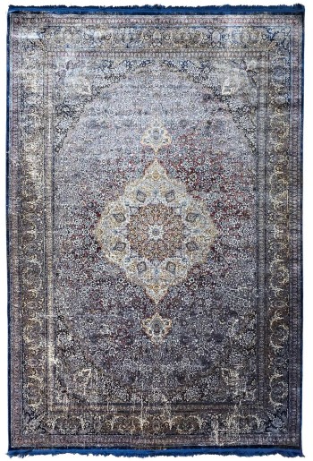 Traditional Blue/Red Silky Rug