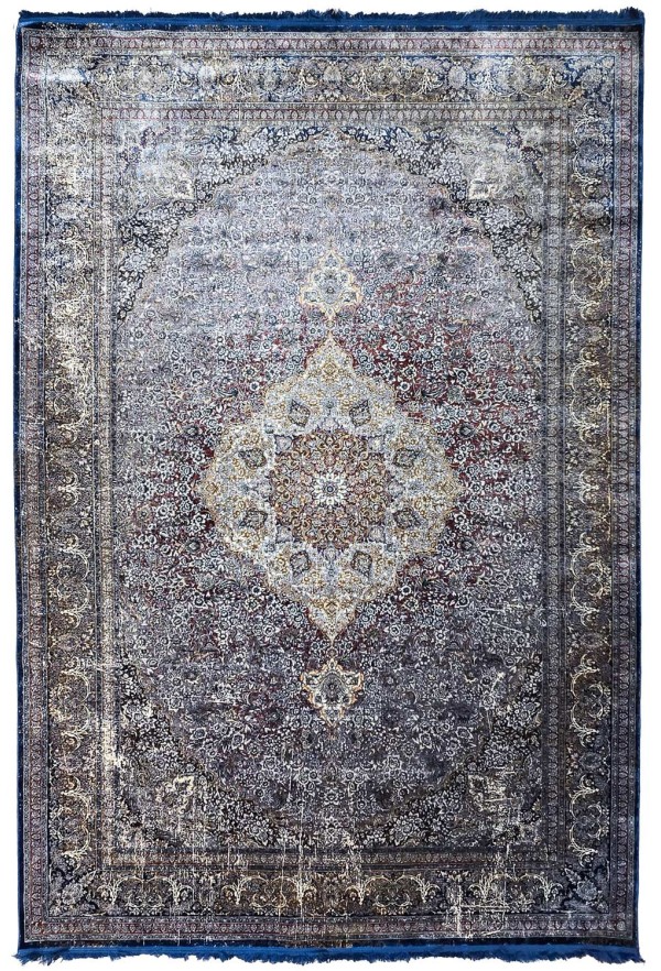 Traditional Blue/Red Silky Rug